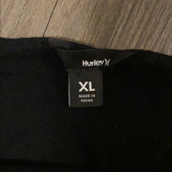 Hurley dress - Picture 3 of 3